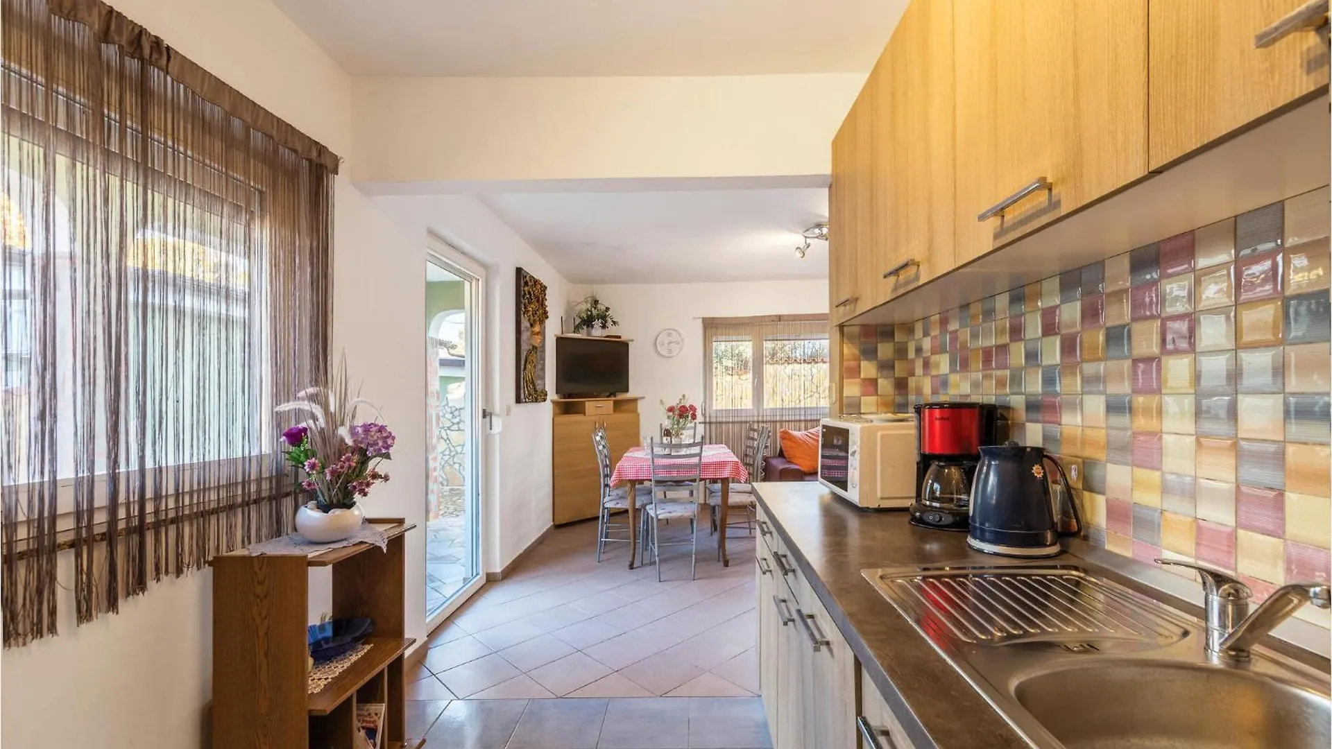 Сasa de vacaciones 4 Bedroom Cozy Home In Peroj